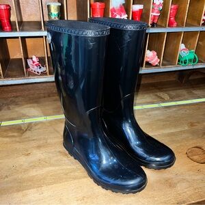UGG Women's Shaye Black Rain Boots Size 8 Waterproof Glossy Finish!! Great Deal!